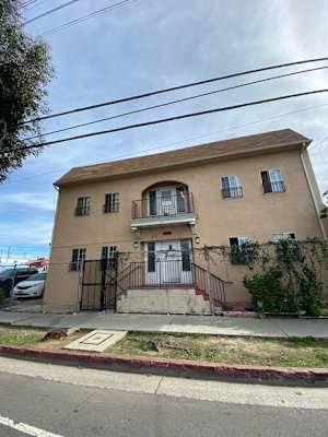 5414 S. Main St. property